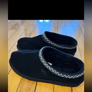 Ugg Tasman black size 6